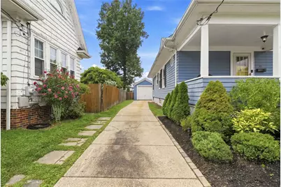 55 Friendly Road, Cranston, RI 02910 - Photo 40