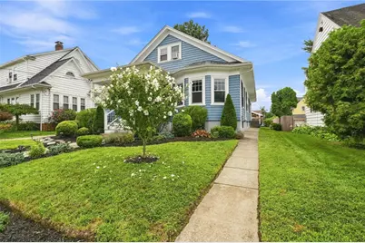 55 Friendly Road, Cranston, RI 02910 - Photo 2
