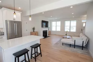 30 Bunker Hill Crossing, Portsmouth, RI 02871 - Photo 2
