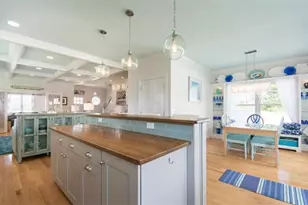 10 Julia Ct, Middletown, RI 02842 - Photo 16