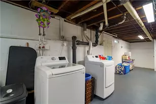 60 Allen Ave, Cranston, RI 02910 - Photo 22
