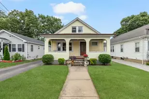 76 Myrtle Ave, Cranston, RI 02910 - Photo 2