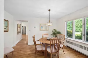 22 Noble St, Narragansett, RI 02882 - Photo 8