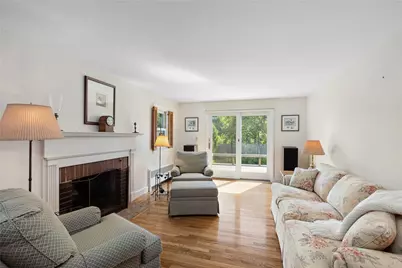 22 Noble Street, Narragansett, RI 02882 - Photo 10