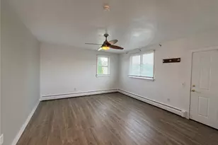 211 Toledo Ave, Pawtucket, RI 02860 - Photo 18