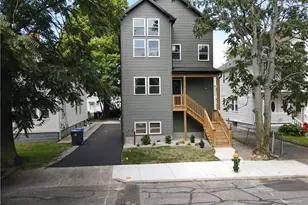 32 Pumgansett St, Providence, RI 02908 - Photo 12