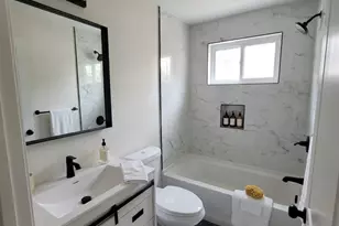 32 Pumgansett St, Providence, RI 02908 - Photo 6