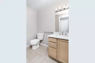 572 Smithfield Road #16, North Providence, RI 02904 - Photo 28
