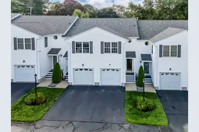 572 Smithfield Road #16, North Providence, RI 02904 - Photo 2