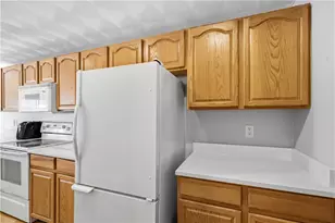 572 Smithfield Rd, North Providence, RI 02904 - Photo 14