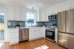 400 Juniper St, East Providence, RI 02914 - Photo 12