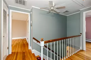 10 Circle Dr, Middletown, RI 02842 - Photo 22