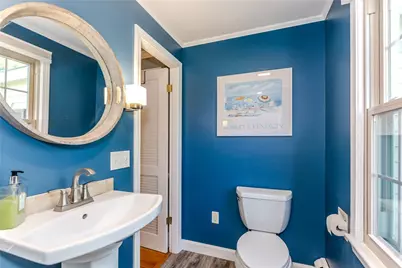 10 Circle Drive, Middletown, RI 02842 - Photo 18
