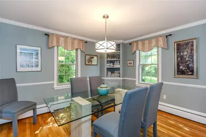 10 Circle Drive, Middletown, RI 02842 - Photo 10