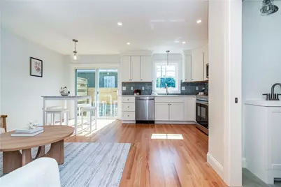 402 Juniper Street, East Providence, RI 02914 - Photo 8