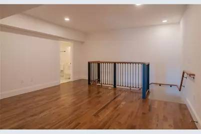 15 Cranston Avenue #18, Newport, RI 02840 - Photo 10