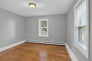 37 Lincoln Ave, Warwick, RI 02888 - Photo 18