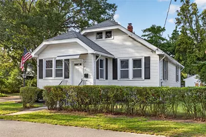 37 Lincoln Avenue, Warwick, RI 02888 - Photo 4