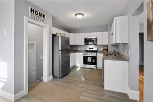 37 Lincoln Ave, Warwick, RI 02888 - Photo 30
