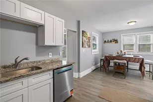37 Lincoln Ave, Warwick, RI 02888 - Photo 32