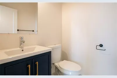 15 Cranston Avenue #27, Newport, RI 02840 - Photo 24