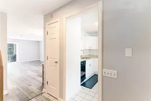 86 Trellis Dr, West Warwick, RI 02893 - Photo 8