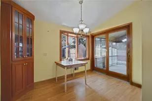 243 Rice St, Pawtucket, RI 02861 - Photo 8