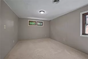 243 Rice St, Pawtucket, RI 02861 - Photo 28