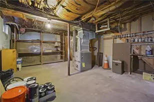 243 Rice St, Pawtucket, RI 02861 - Photo 32