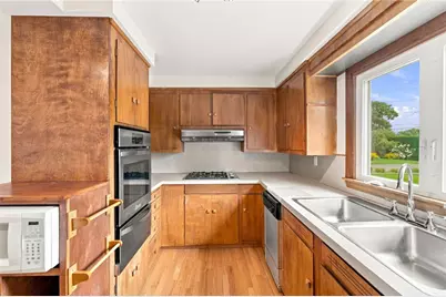 74 Isabella Avenue, Providence, RI 02908 - Photo 8