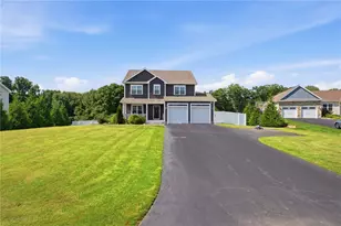 75 Crystal View Dr, Burrillville, RI 02859 - Photo 4