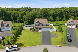 75 Crystal View Dr, Burrillville, RI 02859 - Photo 2