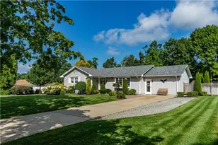 5 Hilton Dr, Johnston, RI 02919 - Photo 2