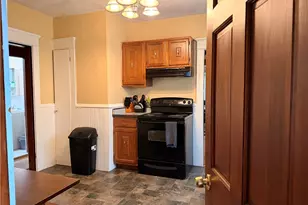 10 Russell Ave, Newport, RI 02840 - Photo 32