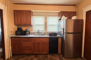 10 Russell Ave, Newport, RI 02840 - Photo 24