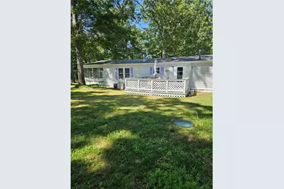 7 Idlewild Court, Coventry, RI 02816 - Photo 2