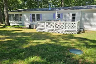 7 Idlewild Ct, Coventry, RI 02816 - Photo 2