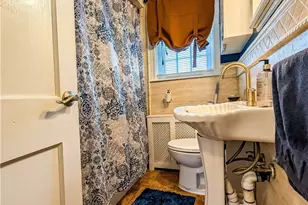 115 Davis Ave, Cranston, RI 02910 - Photo 12