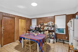 32 Almy St, Providence, RI 02909 - Photo 8