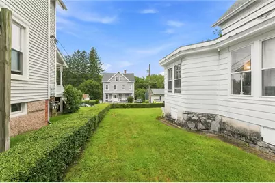 18 Spring Street, Westerly, RI 02891 - Photo 8
