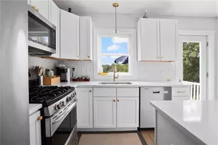 33 Kenyon School Rd, Richmond, RI 02836 - Photo 18