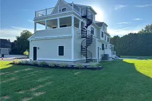 15 Cornelius Dr, Portsmouth, RI 02871 - Photo 2