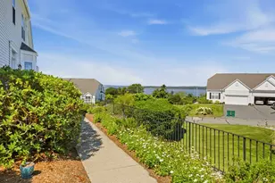 264 Rolling Hill Rd, Portsmouth, RI 02871 - Photo 2
