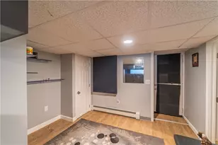 127 Boutwell St, Pawtucket, RI 02860 - Photo 14