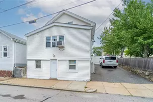 127 Boutwell St, Pawtucket, RI 02860 - Photo 24