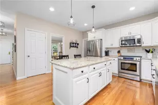 11 Prides Crossing Ln, North Kingstown, RI 02874 - Photo 8