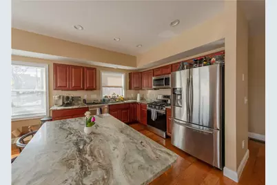 70 Pitman Street, Providence, RI 02906 - Photo 4