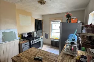 38 Ford St, Providence, RI 02907 - Photo 20