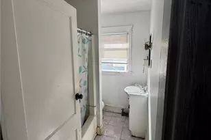 38 Ford St, Providence, RI 02907 - Photo 10
