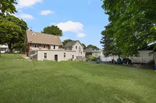 576 Fairmount St, Woonsocket, RI 02895 - Photo 48